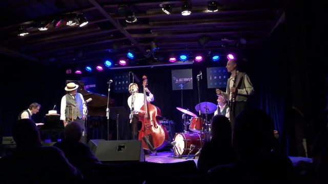 Happy Jazz Feetwarmers I can't give you anything but love, baby смотреть онлайн