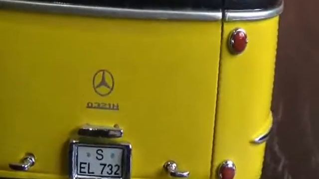 Обзор модели автобуса Mercedes-Benz O 321 H фирмы MINICHAMPS