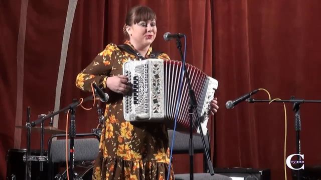 Лия Брагина. "Ах, гармошки России..." смотреть онлайн