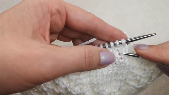 №81 Шикарный узор для теплых вещей спицами. Knitting pattern смотреть онлайн