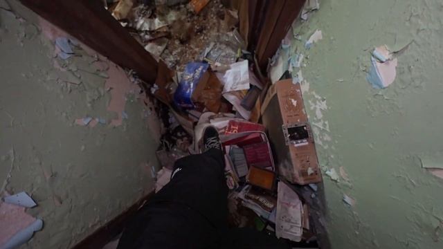 Inside Jeffrey Dahmer’s Childhood Home Now Left Abandoned смотреть онлайн