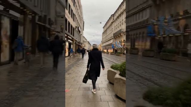 Мюнхен/Германия Прогулка по городу. Люди München. смотреть онлайн