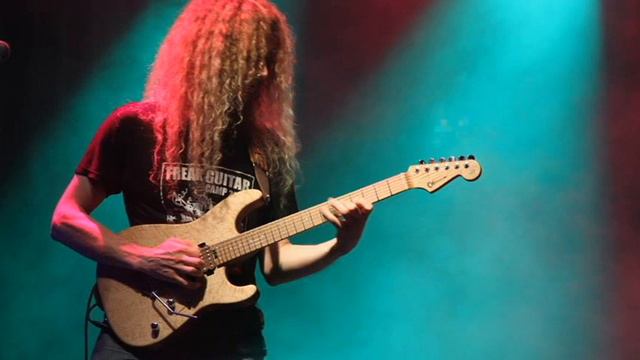 Guthrie Govan Style Rock Fusion Backing Track Bm смотреть онлайн