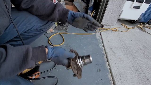 2004 Honda Element rear wheel bearing replacement смотреть онлайн