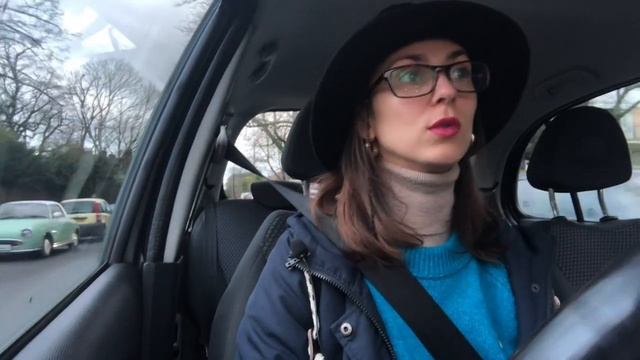 Поехали со мной на могилу к Фрейду в Лондоне? смотреть онлайн