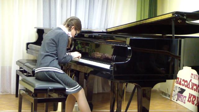 Шадрухина Люба. Этюд соль мажор Лемуан. Этюд ре минор Шмидт.