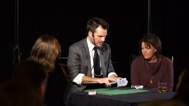 The Extraordinary Card Magic of Jason Ladanye: The Big Stack смотреть онлайн