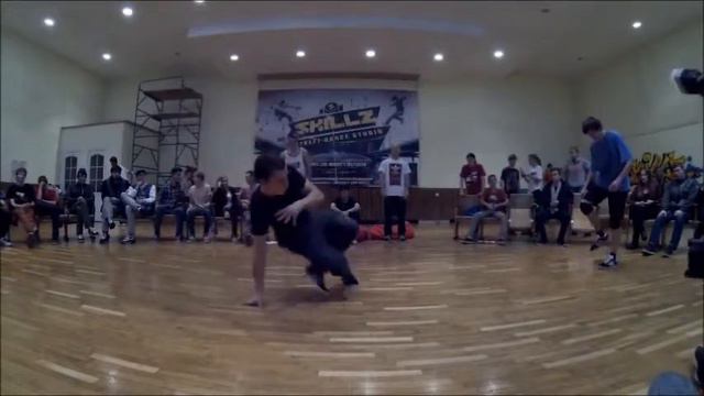 Breaking Youth Junior Battles 2013 - Footwork 8 4 Erik Klacok vs Step1 смотреть онлайн