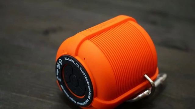 Портативная колонка RugGear Satellite, обзор внешнего вида смотреть онлайн