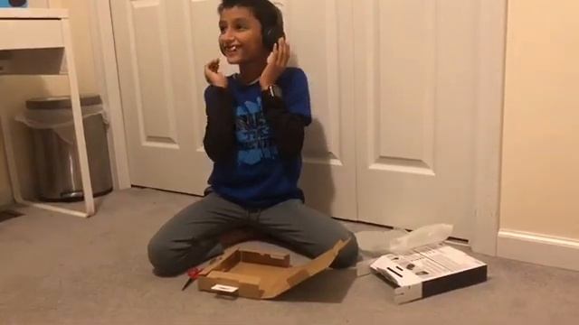 Unboxing And Review Of Sony WH-CH510 Bluetooth Headphones смотреть онлайн