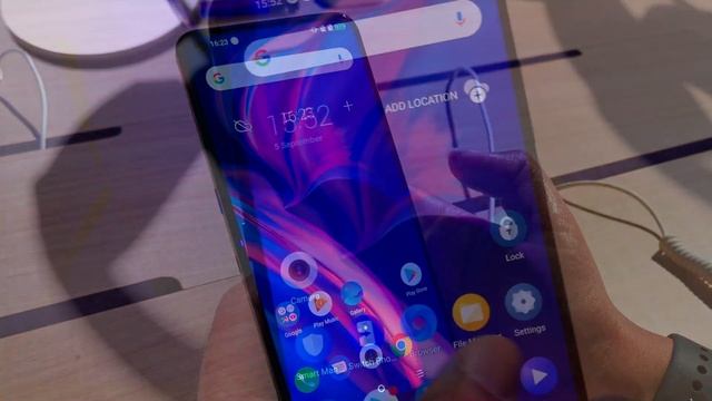 TCL Plex Smartphone - First Look Hands-on - OLED - Snapdragon 675 - 6+128GB смотреть онлайн