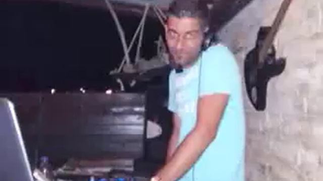Ferman Akgül-Dırdır ft Pascal Nouma(DjZan remix) смотреть онлайн
