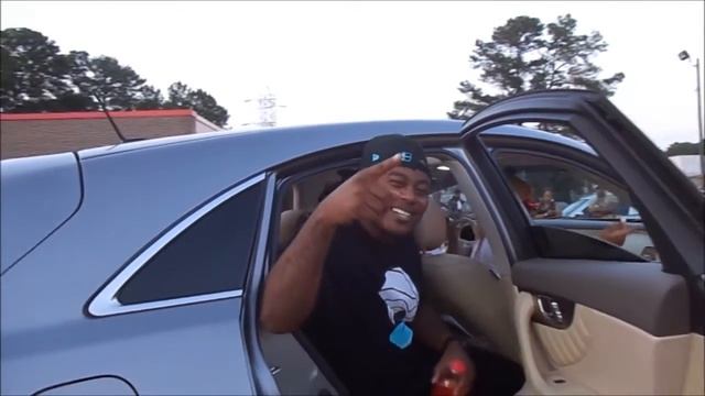 Musa Infinity FX35 on 32' Forgiatos Jammin leaving the BlockParty смотреть онлайн