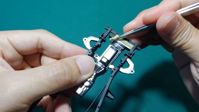 Building TOYOTA HIlux pickup truck Part 1 Aoshima 1/24 Scale Model смотреть онлайн