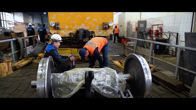 Капитальный ремонт путевой машины RM80-UHR. Сервис Плассер Казахстан смотреть онлайн