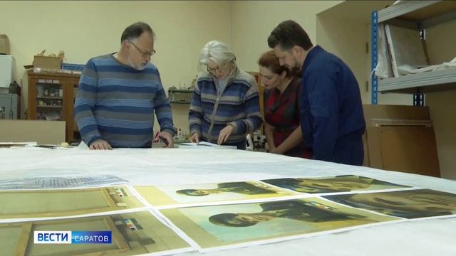 Отреставрированный портрет Юрия Гагарина вернулся в аэроклуб смотреть онлайн