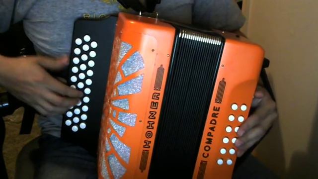 Demostracion-Acordeon Hohner Compadre-SOL смотреть онлайн