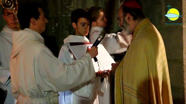 entrée en jubilé cathédrale de vannes смотреть онлайн