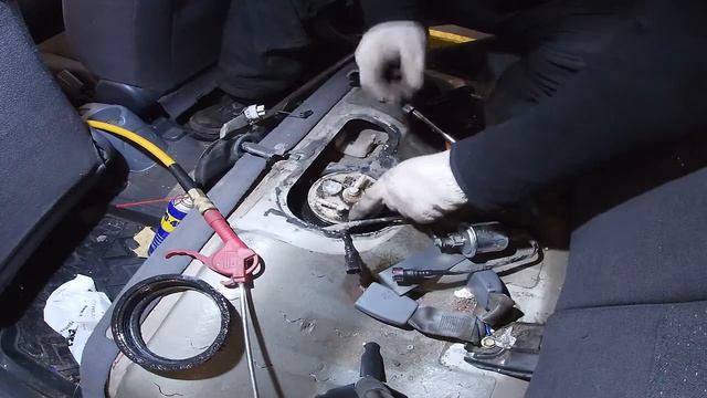 Замена топливного насоса Хундай Акцент смотреть онлайн