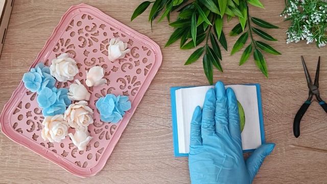 Мыловарение. Кашпо из гипса Книга. От заливки до сборки в нем букета. смотреть онлайн