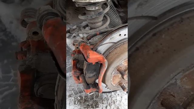 Замена задних колодок на Hyunda Solaris 2016 г