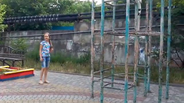 Две девочки играют в тупинг 🙇 смотреть онлайн