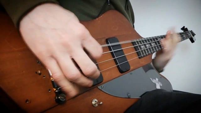 Gibson Thunderbird Bass Sound смотреть онлайн