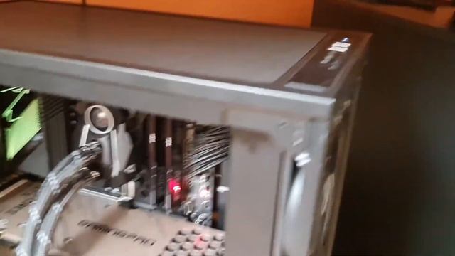 Gigabyte B650E Aorus Master black screen when CPU is under load смотреть онлайн