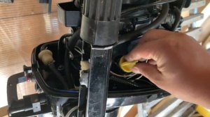 Замена масла в двигателе и редукторе Mercury ( Tohatsu ) 4-6 л.с. 4 такта