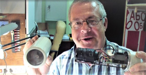 Разбираем, смотрим, объясняем. Устройство видеокамеры. 1 часть.