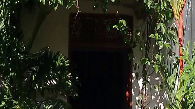 Шри-Ланка, Colombo District, Коломбо - The Saffron 2 Star смотреть онлайн