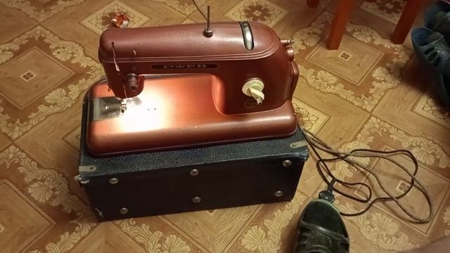 Швейная машинка Ржев 1960 года смотреть онлайн