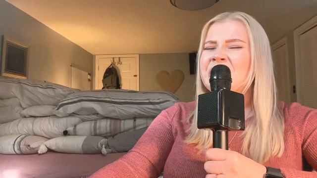Feeling Good- Nina Simone cover by Chelle смотреть онлайн
