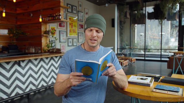 How to Remember What You Read | How I Digest Books (Plus: A Few Recent Favorite Books) | Tim Ferris смотреть онлайн