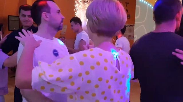 Субботняя вечеринка в Art Salsa Club смотреть онлайн