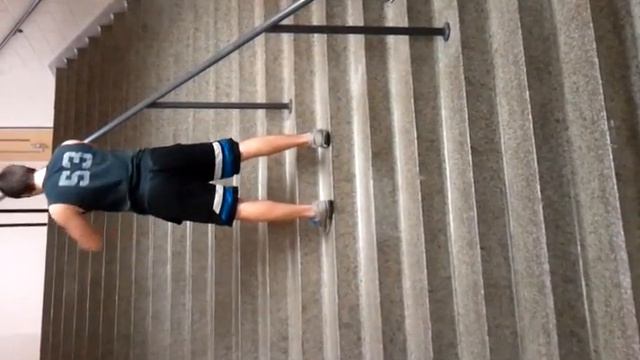 Vince Schimborksi Jr. LB stair jumps смотреть онлайн