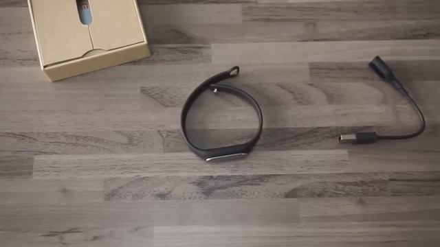 Xiaomi Mi Band 1S смотреть онлайн