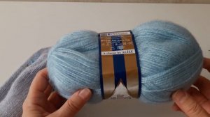 Объемная вышивка / Цветы на варежках.