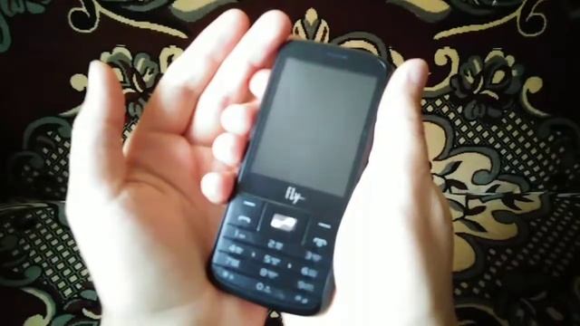 Дополнение по телефону Fly DS-130. Разобрал после купания, осмотр особенностей конструкции. смотреть онлайн