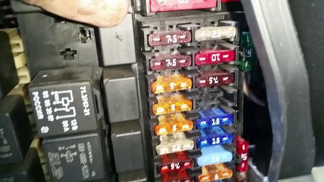 блок комфорта ,лада гранта,поворотники горят не моргают.mp4 смотреть онлайн