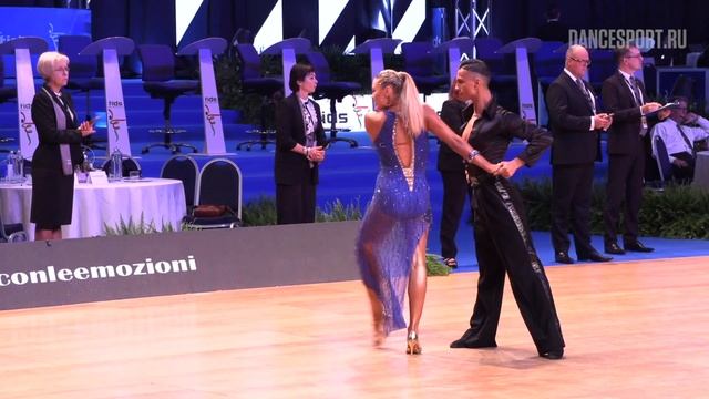 Stefano Mendolia - Alexandra Koldan ITA | Rumba | WDSF GrandSlam Latin - Rimini 2018 смотреть онлайн