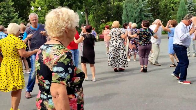 РІДНУ ЗЕМЛЮ МИ РАДУЄМ! 29 ИЮЛЯ 2023 ТАНЦЫ ХАРЬКОВ УКРАИНА смотреть онлайн