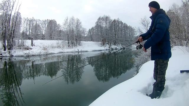 Тестирование спиннинга KAIDA . Щуки загибают спиннинг в узел. смотреть онлайн