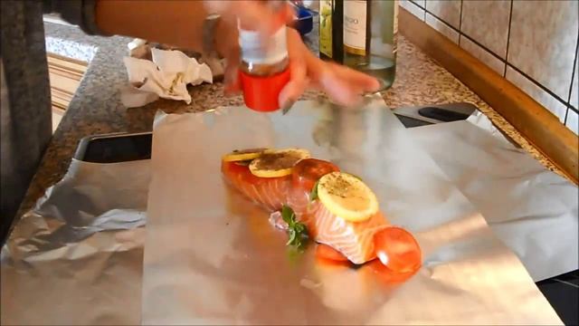 Лосось в фольге смотреть онлайн