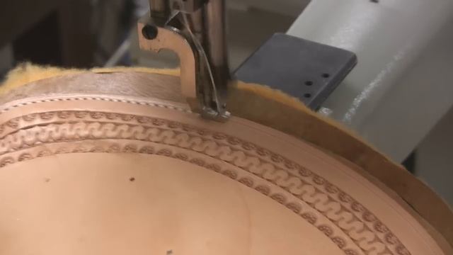 Leather Working ⭐ SADDLE MAKING SEWING MACHINE FOR THICK AND THIN LEATHER смотреть онлайн