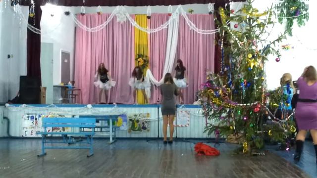 Выступление 11 класса. смотреть онлайн
