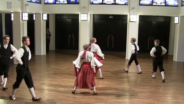 MARUPOLKA, autor Salme ja Ott Valgemäe смотреть онлайн