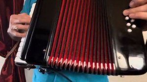 La Cumparsita Mini-Acordeón de 8 Bajos. 8 Bass Mini-Accordion La Cumparsita.