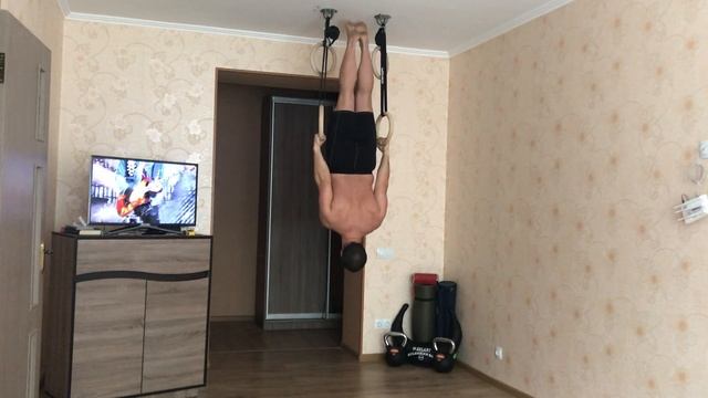 Гимнастические кольца. Выход силой. Проработка всего тела. 15.05.20. смотреть онлайн