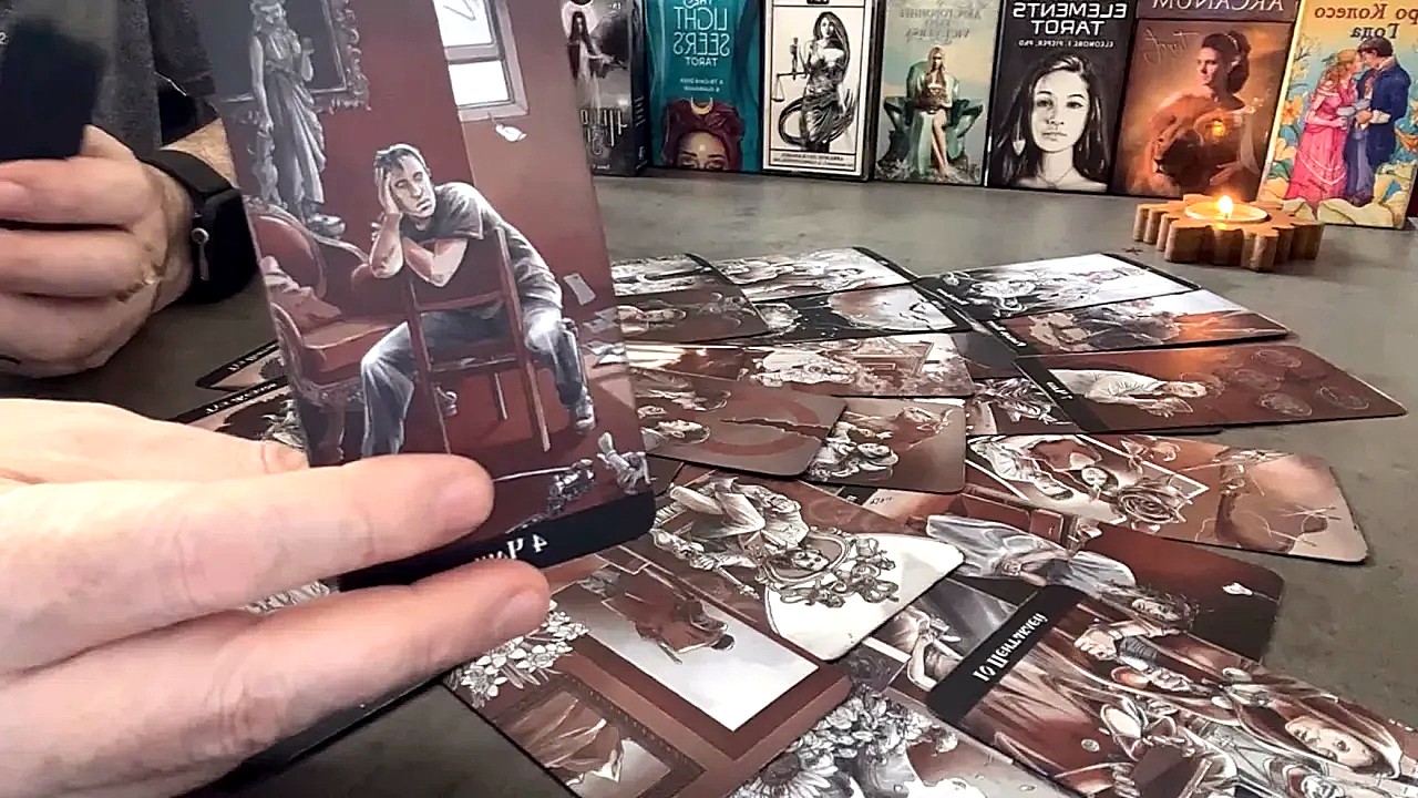 ✅ Соперница! Готова ли она к празднику? Его эмоции к ней? Таро онлайн